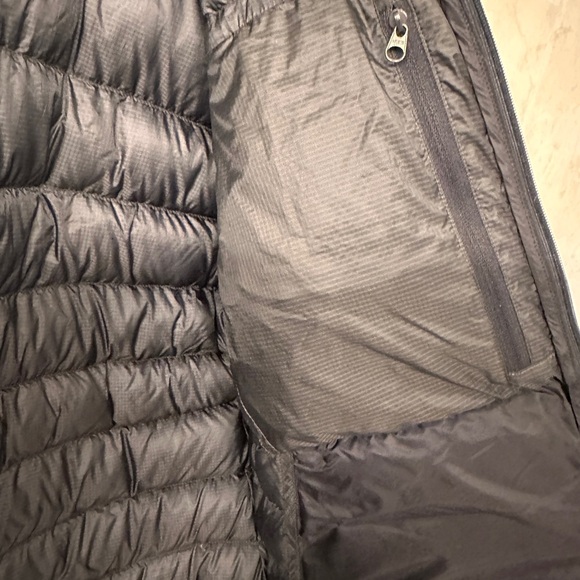 Arc’teryx Men’s Jacket - Picture 10 of 11